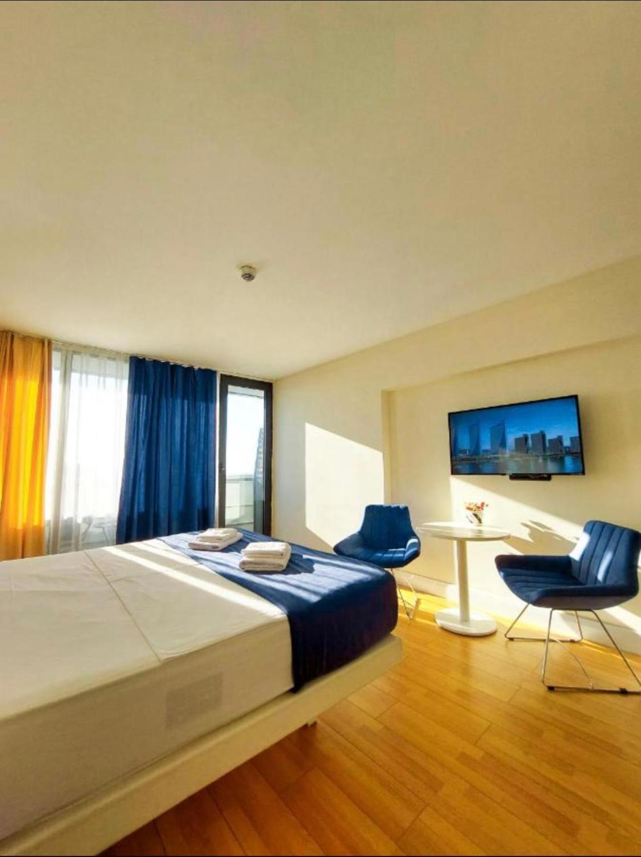 Orbi City Apartment With Sea View Batumi Ngoại thất bức ảnh